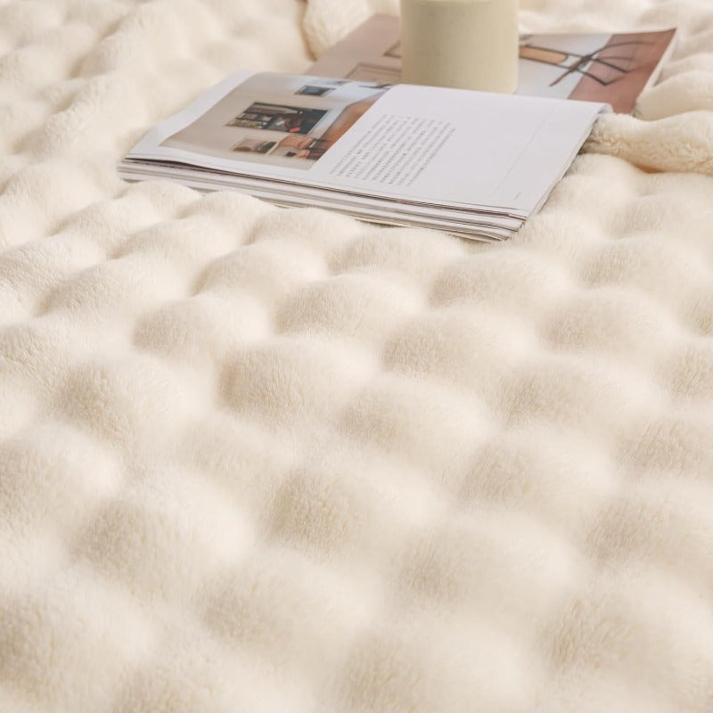 Luxury 3D Bubble Throw Blanket 5lb - Ivory 90x90 Inch Plush Soft All-Season Indoor\u002FOutdoor Blanket with PVC Backing, Hand Wash Only for Home Decor, Couch, Bed, Patio & Picnics, Blanket for Couch, Cozy Home Accessory, Elegant Home Decor, Durable PVC B