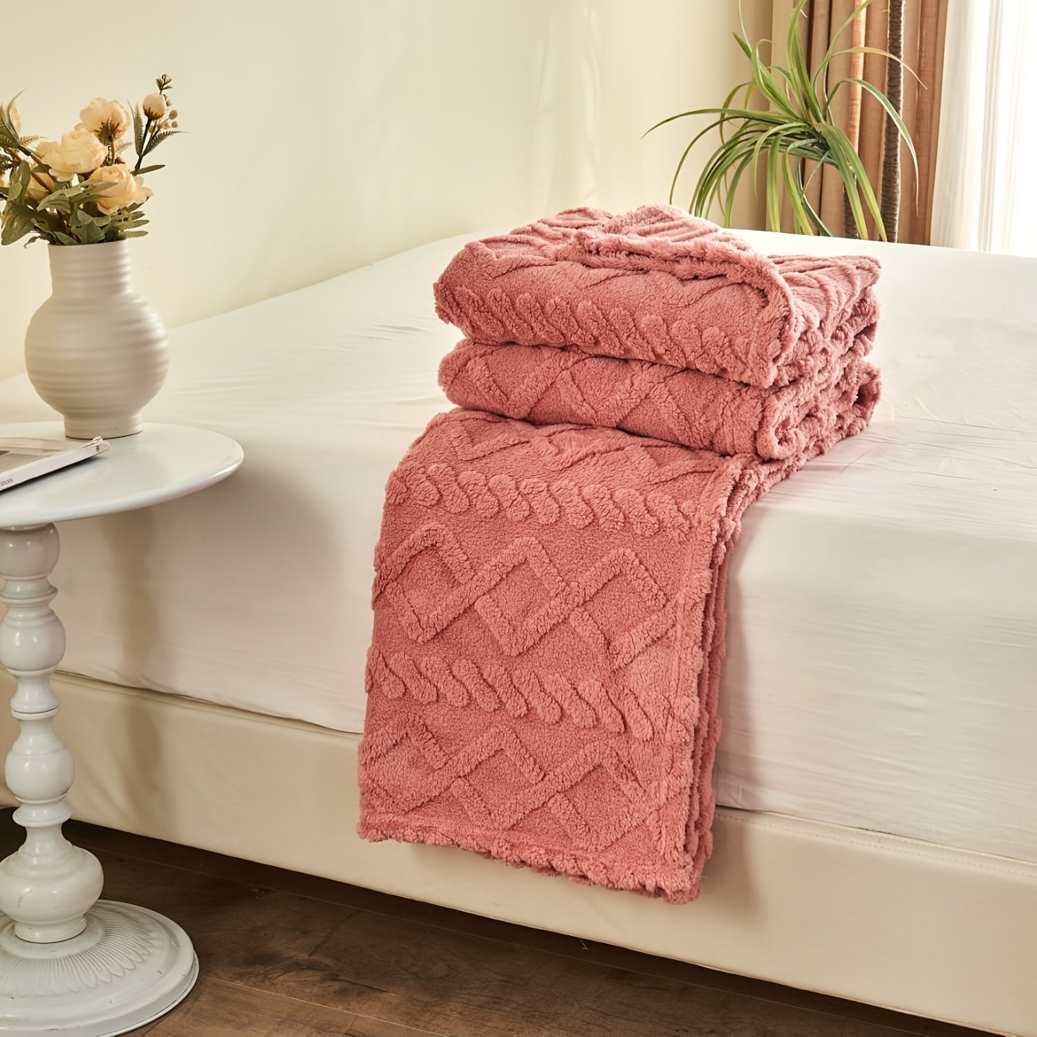 Ultra-Soft Diamond Jacquard Brushed Fleece - Cozy, Thick Plush With 3D Design | Versatile For Bed, Couch, Travel | Machine Washable | All-Season Comfort, Air Conditioning, Flannel, Multifunctional