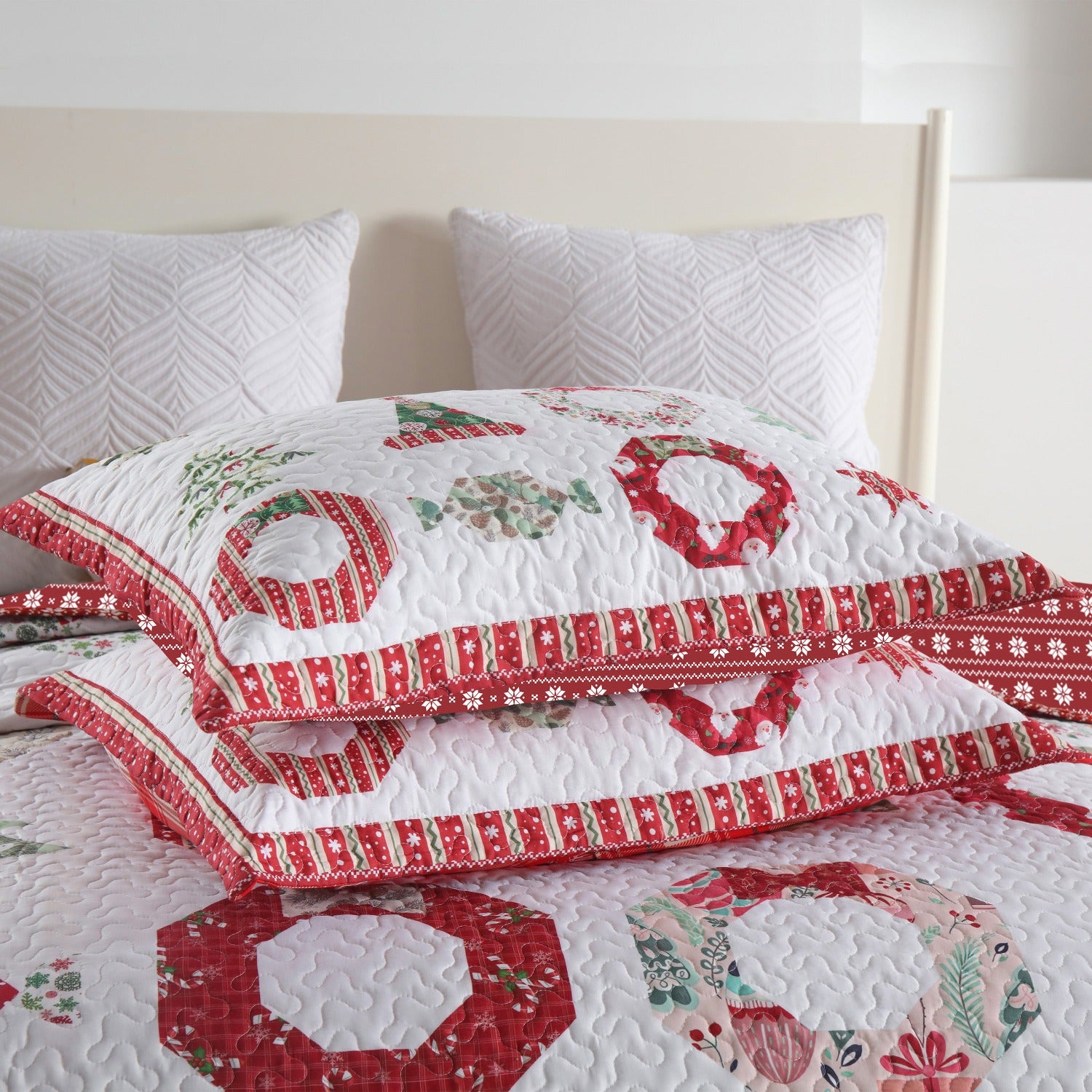 3 PCS Winter Christmas Quilt Bedspread Set - Holiday Bedding Set with Festive Christmas Patterns Including Trees, Wreaths & Candies, Soft Polyester Quilt for Bedroom Decor, Multi - Use As Bed Coverlet\u002FAC Quilt\u002FSofa Blanket, Ideal for Christmas S